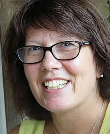 Psychic Lesley id 030104